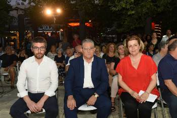 Ο ΓΓ της ΚΕ του ΚΚΕ με τους υποψήφιους βουλευτές Αντ. Τουλουμάκο και Μαρία Δανασή - Διαμαντάρη