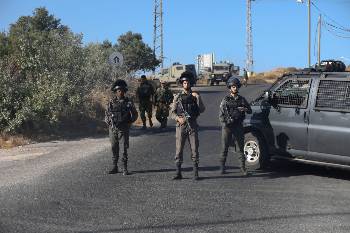 Τα μπλόκα των κατοχικών δυνάμεων αυξάνονται