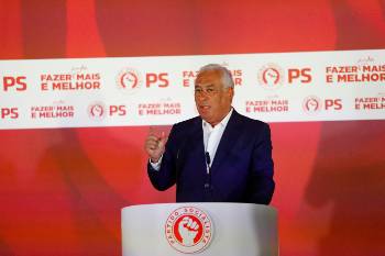 Ο νικητής σοσιαλδημοκράτης Α. Κόστα, που θέλει να κάνει «περισσότερα και καλύτερα» για τα συμφέροντα των Πορτογάλων καπιταλιστών