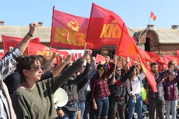 Από την εκδήλωση του ΚΚΕ στο νησί τον Οκτώβρη του 2019, για την εγκατάσταση μνημείου - φόρου τιμής στους αλύγιστους