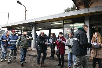 Καθημερινές οι εξορμήσεις στο εργοστάσιο στη Λάρυμνα...