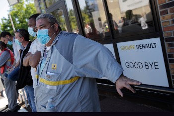 Από τις κινητοποιήσεις των εργαζομένων στη «Renault»