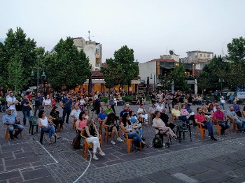 Από την εκδήλωση στην πλατεία Λαμπρούλη