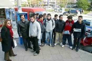 Από τη χτεσινή διαμαρτυρία μαθητών - γονιών