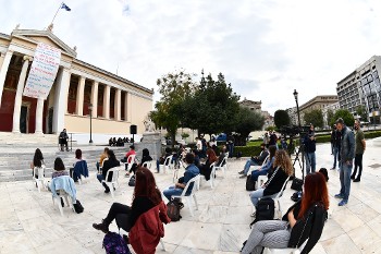 Από τη συνέντευξη Τύπου την Τετάρτη στα Προπύλαια...
