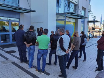 Από την παράσταση διαμαρτυρίας Αγροτικών Συλλόγων της Αχαΐας στην Περιφέρεια Δυτικής Ελλάδας
