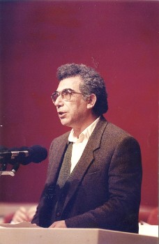 Στο βήμα του 14ου Συνεδρίου του Κόμματος