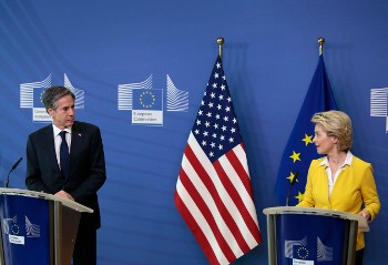 Από τη συνάντηση του Αμερικανού ΥΠΕΞ με την πρόεδρο της Κομισιόν