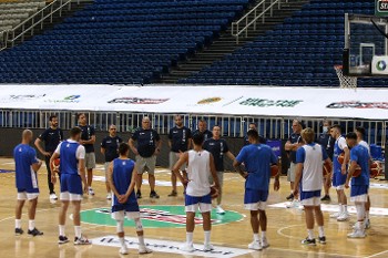Σε αγωνιστικούς ρυθμούς μπήκε από χτες η Εθνική ομάδα μπάσκετ