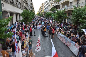 20/4/2021: Κινητοποίηση στο υπουργείο Υγείας