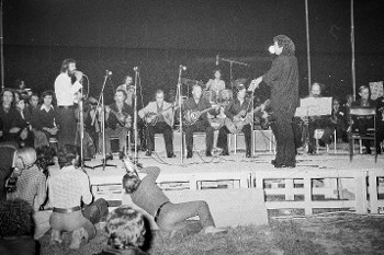Από τη συναυλία στο γήπεδο Καραϊσκάκη το 1974