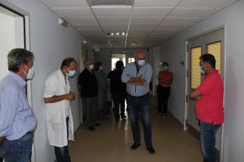 Στο Νοσοκομείο Αμαλιάδας περιόδευσε χτες ο Νίκος Καραθανασόπουλος, μέλος της ΚΕ και βουλευτής του ΚΚΕ