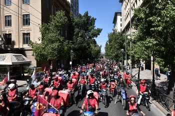 Η μεγάλη μοτοπορεία στους δρόμους της Αθήνας