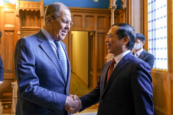 Από τη συνάντηση των ΥΠΕΞ Ρωσίας - Βιετνάμ