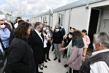 Τον Νοέμβρη του 2021, ο Δ. Κουτσούμπας είχε βρεθεί στο σεισμόπληκτο Αρκαλοχώρι και είχε συναντηθεί με κατοίκους και φορείς