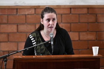 Χρύσα Λεμπέση, φοιτήτρια, μέλος της Επιτροπής του ΚΣ της ΚΝΕ για τις Νέες Γυναίκες και τα Νέα Ζευγάρια