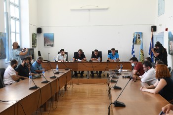 Τα μέλη της Συντονιστικής Επιτροπής που έκαναν την ενημέρωση