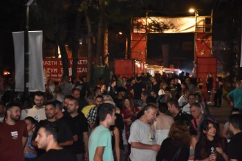 Γεμάτοι οι διάδρομοι στο Φεστιβάλ