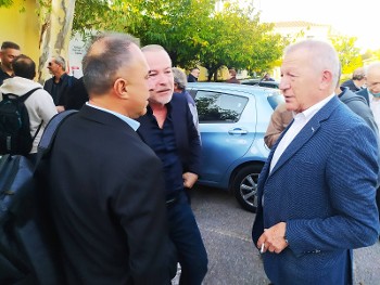 Με τους βουλευτές του ΚΚΕ Θανάση Παφίλη και Νίκο Παπαναστάση