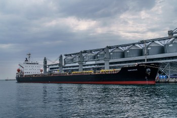 Η Μόσχα ανακοίνωσε ότι απαγορεύει τις διελεύσεις πλοίων στα ουκρανικά λιμάνια της Μαύρης Θάλασσας