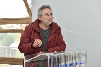 Π. Λελοβίτης