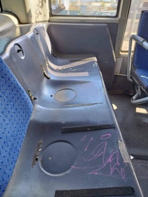 Χωρίς καθίσματα και «φωνάξτε για στάση» στις επιδοτούμενες λεωφορειακές γραμμές των ιδιωτών
