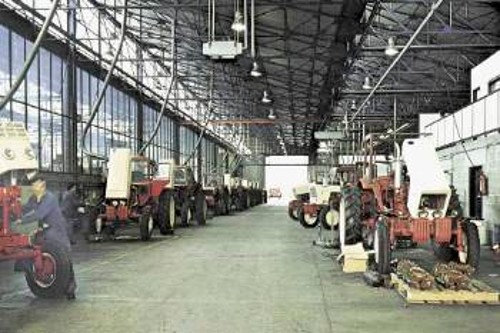 Εργοστάσιο κατασκευής τρακτέρ στην ΕΣΣΔ