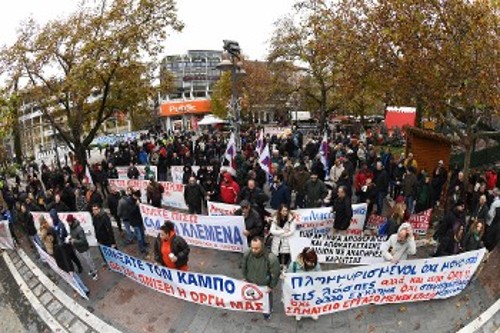 Πανθεσσαλικό συλλαλητήριο πραγματοποιείται στη Λάρισα για μέτρα στήριξης των πληγέντων
