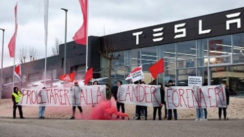 Από κινητοποίηση αλληλεγγύης στη Γερμανία για τους απεργούς της «Tesla» στη Σουηδία