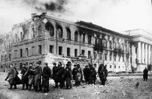 Τα σοβιετικά στρατεύματα απελευθερώνουν την πρωτεύουσα της Ουκρανίας Κίεβο (6/11/1943)