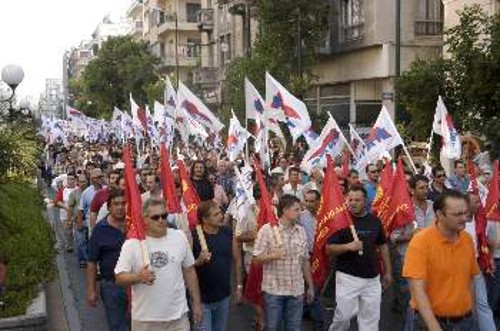Αμεση είναι η απάντηση των ταξικών δυνάμεων στα νέα κυβερνητικά μέτρα, με τα συλλαλητήρια που διοργανώνονται την Τρίτη σε Αθήνα και Θεσσαλονίκη