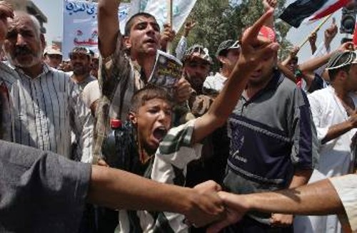 Καθημερινές οι διαμαρτυρίες των σουνιτών για την κακομεταχείρισή τους από τις δυνάμεις κατοχής και τους ιρακινούς συνεργάτες