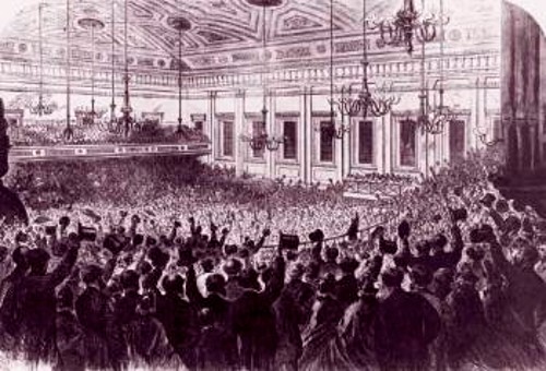 Η πραγματοποίηση τον Σεπτέμβρη του 1864 του ιδρυτικού συνεδρίου της «Διεθνούς Ενωσης Εργατών» στο Λονδίνο δεν ήταν τυχαία. Η Αγγλία αποτελούσε ακόμα την εποχή εκείνη το κέντρο της καπιταλιστικής βιομηχανικής παραγωγής, τη χώρα - πρότυπο για την ανάπτυξη των καπιταλιστικών σχέσεων παραγωγής όχι μόνο στην ηπειρωτική Ευρώπη, αλλά και σε ολόκληρο τον πλανήτη