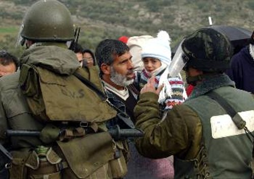 Στη Δυτική Οχθη και το τείχος ο ισραηλινός στρατός εξακολουθεί να προκαλεί