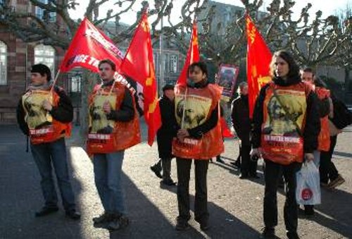 Από τις πρόσφατες διαδηλώσεις στο Στρασβούργο ενάντια στο αντικομμουνιστικό μνημόνιο