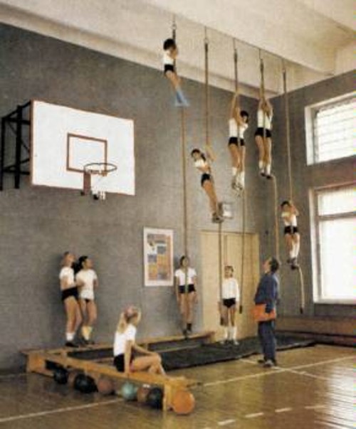 Από την παιδική ηλικία έμπαιναν οι βάσεις του αθλητισμού στην ΕΣΣΔ