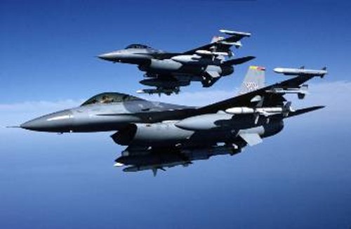 Πολεμικά «F-16» σε πτήση