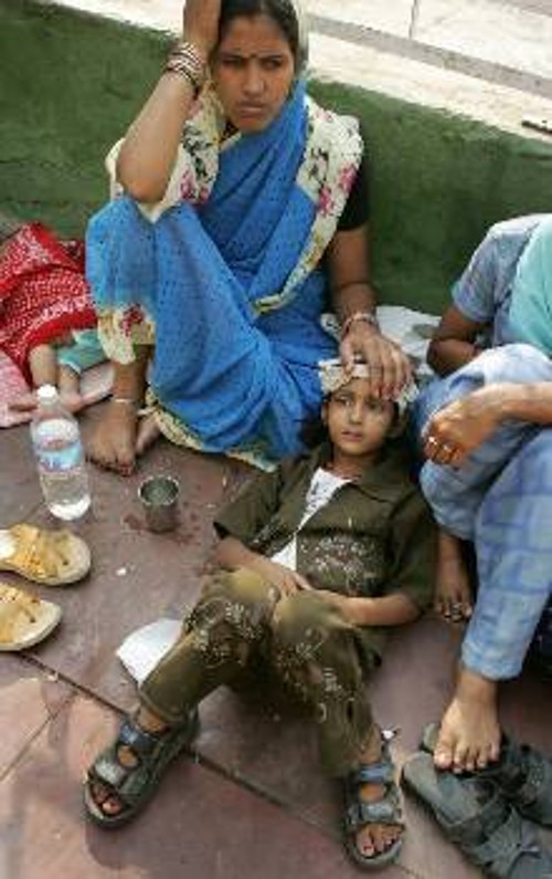 Η φτώχεια και οι αρρώστειες θερίζουν στην Ινδία τα λαικά στρώματα