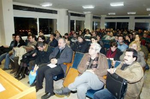 Αποψη από τη χτεσινή σύσκεψη του ΠΑΜΕ στη Θεσσαλονίκη
