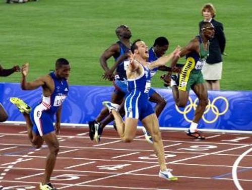Η στιγμή που ο Κώστας Κεντέρης σημειώνει τη μεγαλύτερη επιτυχία του ελληνικού αθλητισμού