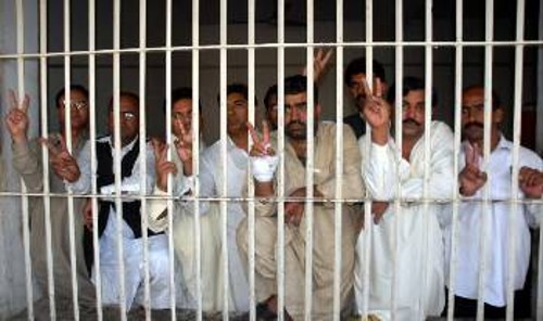 Αδιευκρίνιστος είναι ο αριθμός των κρατούμενων αντιχουντικών στο Πακιστάν