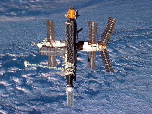 Ο σοβιετικός τροχιακός σταθμός Μιρ, το καμάρι της διαστημικής της ΕΣΣΔ