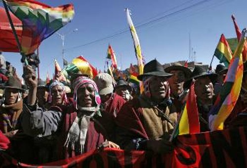 Διαδηλώσεις στήριξης της κυβέρνησης του Ε. Μοράλες