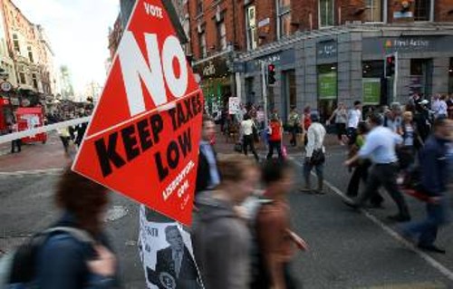 Αντιμέτωπος με τους ευρωενωσιακούς εκβιασμούς βρέθηκε ο ιρλανδικός λαός που αντιτάχθηκε με την ψήφο του στη Συνθήκη της Λισαβόνας