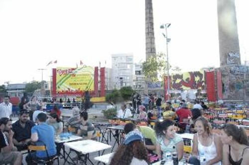 Στιγμιότυπο από τις περσινές εκδηλώσεις του Φεστιβάλ στον Πειραιά