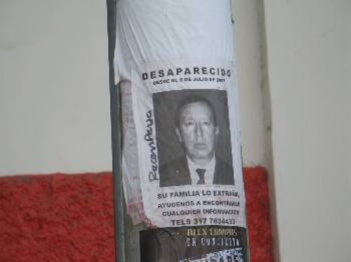 «Εξαφανισμένος... Λείπει στην οικογένειά του. Βοηθήστε μας να τον βρούμε...». Τέτοιες εκκλήσεις είναι τραγικά συχνές στους δρόμους της Κολομβίας