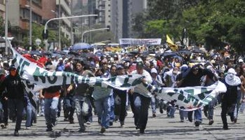 Στις 23 Οκτώβρη έγινε στη χώρα μια μεγάλη γενική απεργία που διοργάνωσε η Ενωτική Συνομοσπονδία Εργαζομένων και συμμετείχαν εργαζόμενοι και φοιτητές