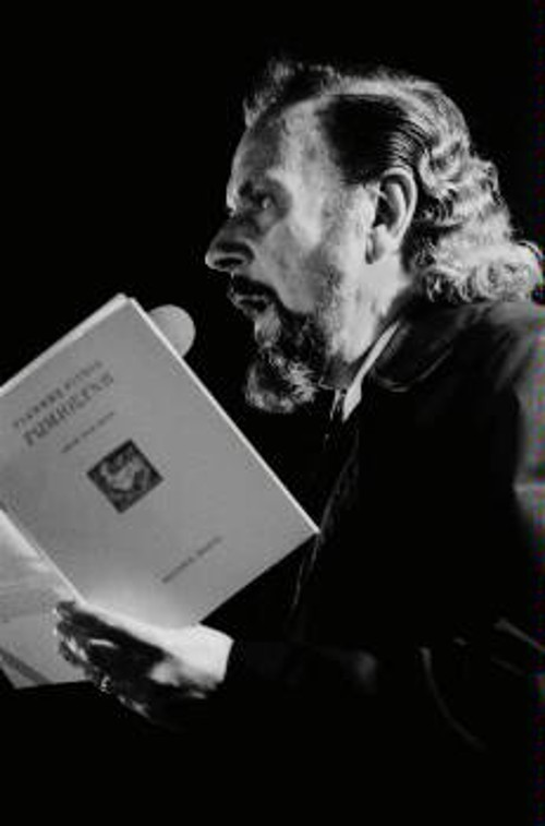 Τον μεγάλο κομμουνιστή ποιητή και τα 100 χρόνια από τη γέννησή του τιμάει με το διήμερο συνέδριο η ΚΕ του ΚΚΕ