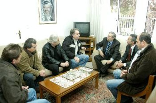 Από τη χτεσινή επίσκεψη του ΠΑΜΕ στην έδρα της Παλαιστινιακής Αντιπροσωπείας στην Αθήνα