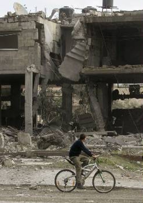 Καταστραμμένες υποδομές στη Γάζα